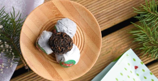 Gong Ting Shu Dragon Pearls