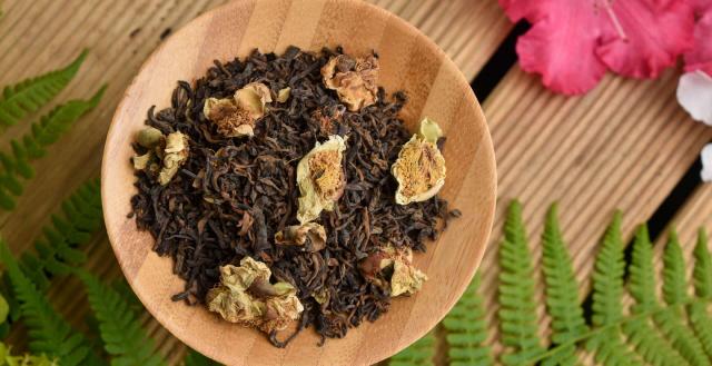 2018 Qianjiazhai Tea Flower Gong Ting Shu