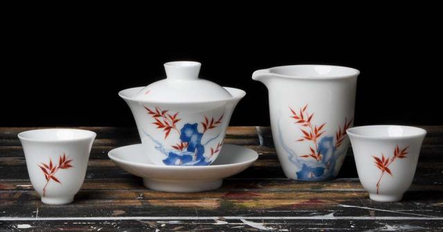 Crimson Bamboo Porcelain Tea Set