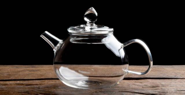 Vintage Mirro Teapots: History and How to Find Them