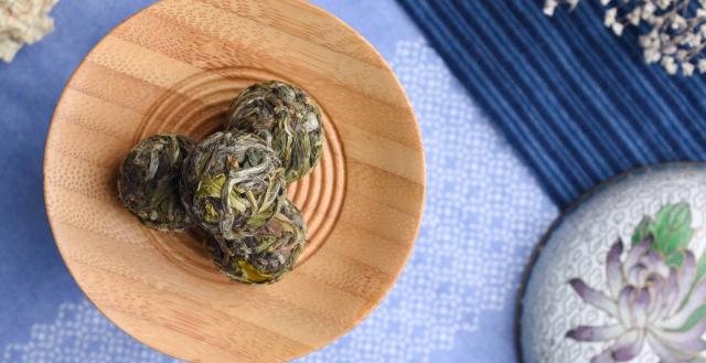 2025 Bai Mu Dan Dragon Pearls