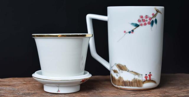Beatiful & Exquisite Artwork Hand Made Craft Lotus Tea Porcelain Cup 