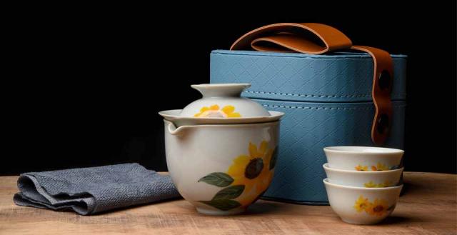 "Sunflowers" Gongfu Travel Tea Set