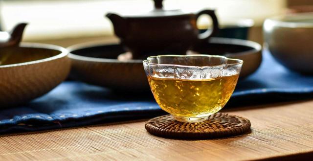 An Introduction to Oolong Craft