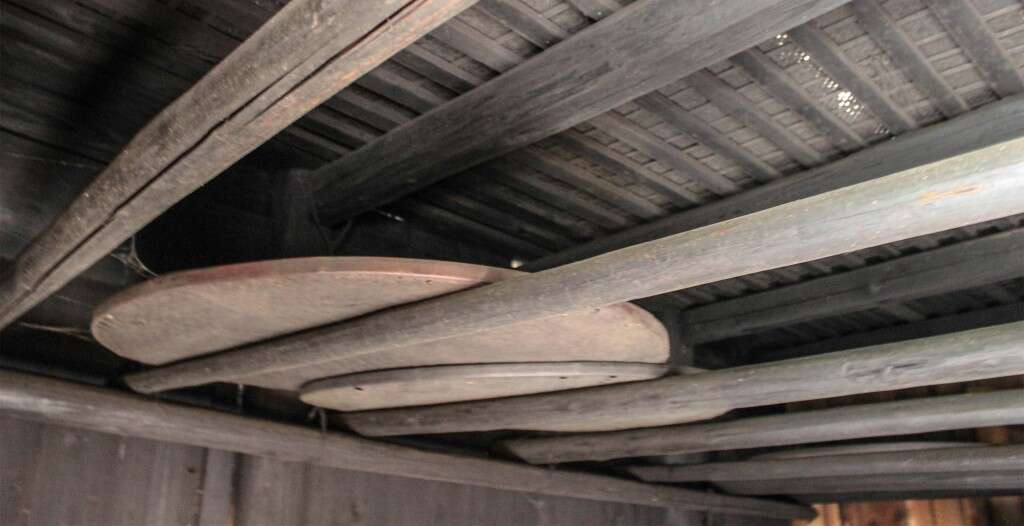 the Li Family has been using this room for generations to smoke their Zheng Shan Xiao Zhong